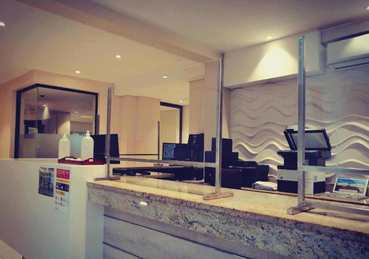Blue Lagoon Hotel And Conference Centre East London Ngoại thất bức ảnh