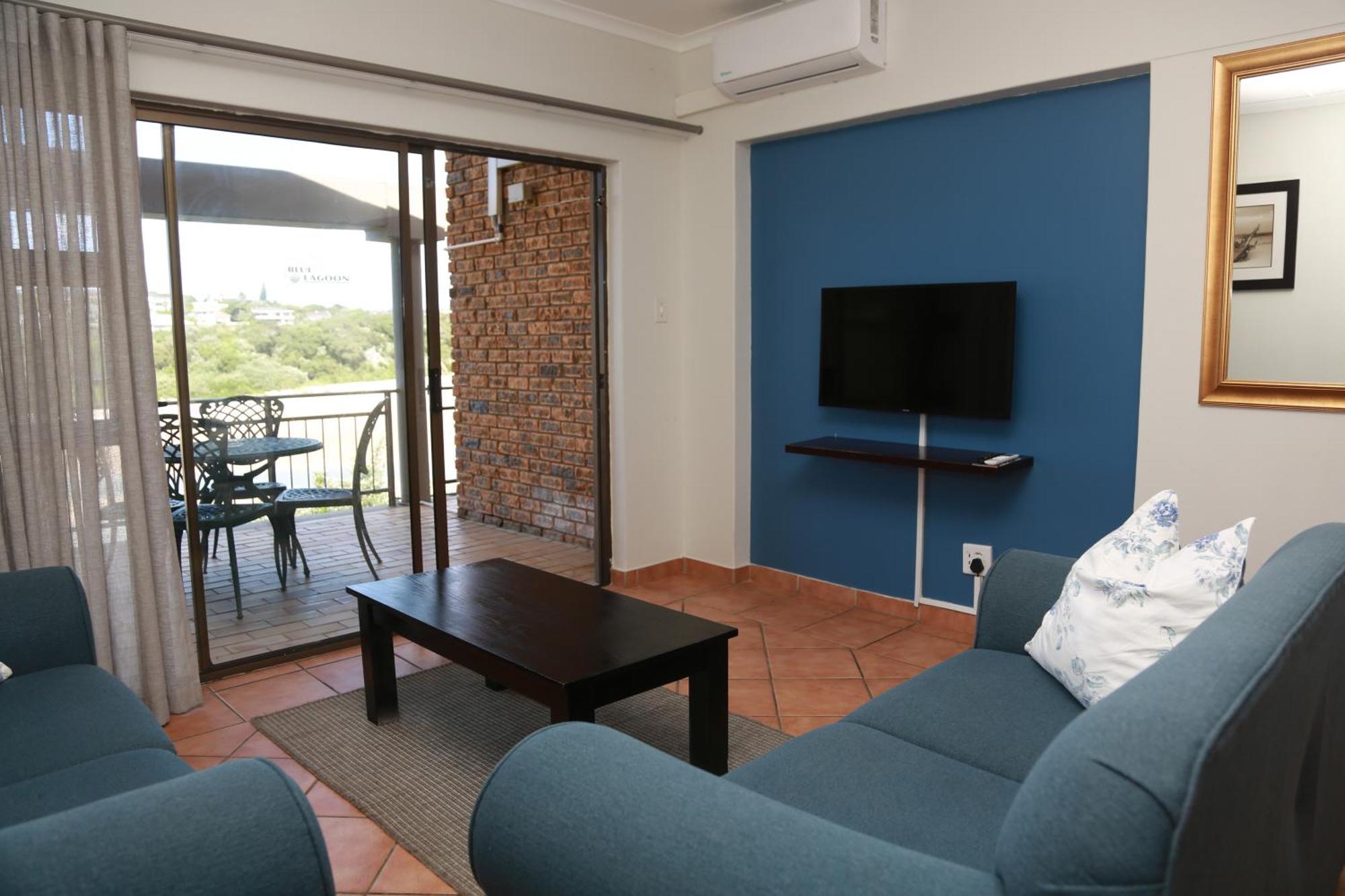 Blue Lagoon Hotel And Conference Centre East London Ngoại thất bức ảnh