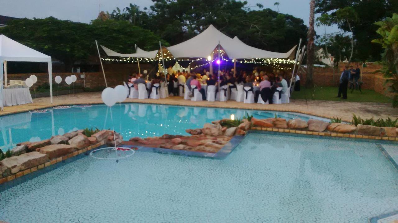 Blue Lagoon Hotel And Conference Centre East London Ngoại thất bức ảnh